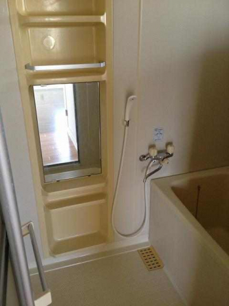 松山市鷹子町のマンションの画像