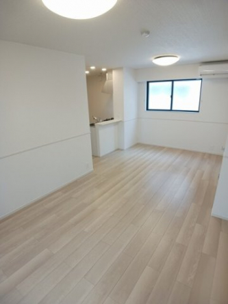 【居間・リビング】