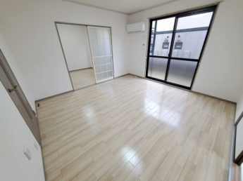 【居間・リビング】