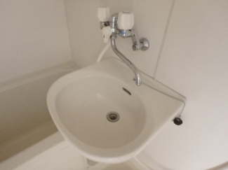 忙しい朝には欠かせない洗面所です