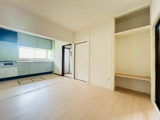 【居間・リビング】