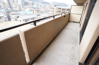 【バルコニー】