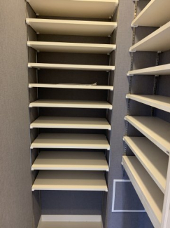 玄関横の大容量シューズクローク