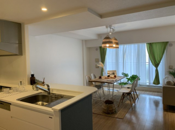 【居間・リビング】