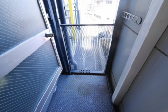 【バルコニー】