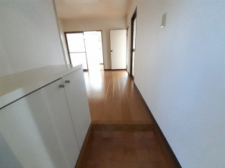 毎日通る玄関はこちらです