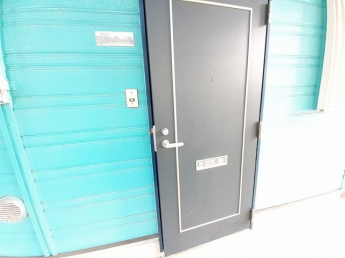 ゆとりのあるエントランスです