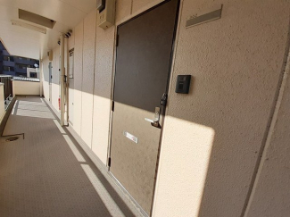 毎日通るエントランスはこのようになっています