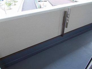 開放的で明るい空間を演出してくれるバルコニーです