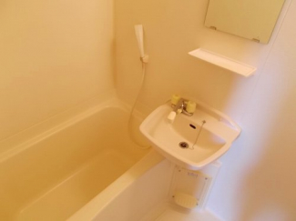 ゆったり過ごせるお風呂です