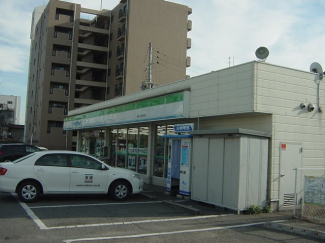 ファミリーマート姫路土山東の町店まで950ｍ