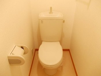 清潔感のあるトイレです