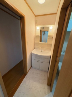 【洗面所】