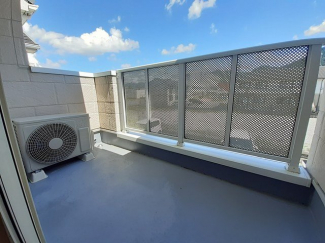 【バルコニー】