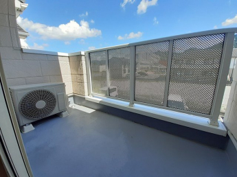 【バルコニー】