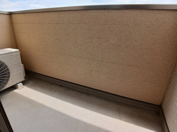 【バルコニー】