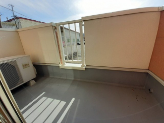 【バルコニー】