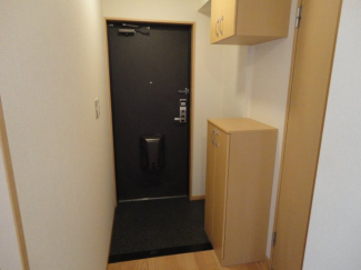 玄関(人感センサーライト)