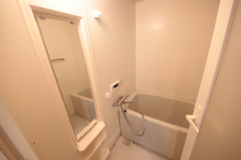 日々の疲れを癒すお風呂付です