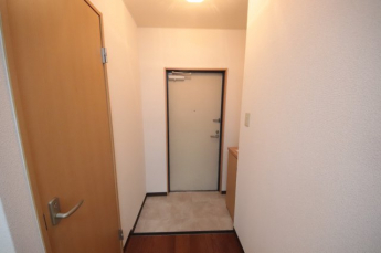 明るい玄関です