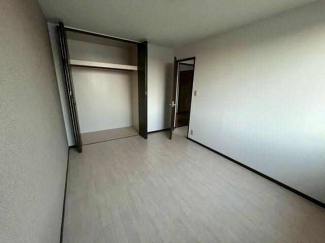 河原サンハイツＢ棟の画像