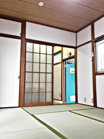 松山市立花２丁目のアパートの画像