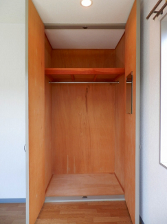 天井まであるクローゼットです