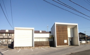 ミント歯科様まで1100m