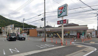 セブンイレブン龍野片山店まで210m