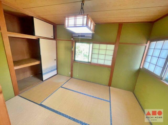 ２Ｆの押入のある６帖和室です。