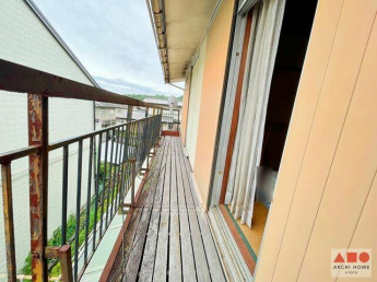 東面にあるバルコニー。