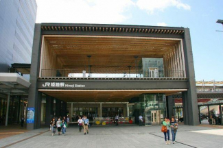 JR山陽本線「姫路駅」より神姫バス乗車31分、「白鳥台3丁目