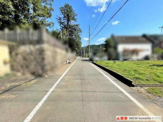 北側(公道)　幅員約4.8m、接面約11.4m