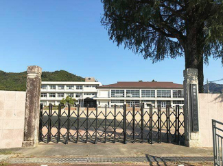 姫路市立前之庄小学校まで1180m