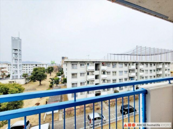 南向きのバルコニーです。