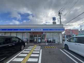 ローソン姫路車崎三丁目店まで240m