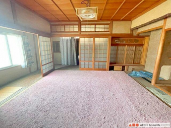 仏間のある7帖の和室。東向きの和室です。のんびり過ごしていた