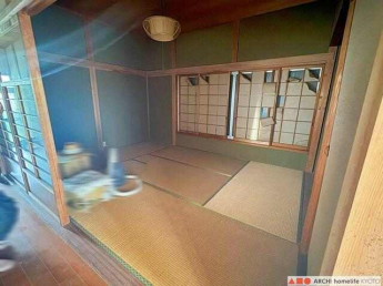 床の間のある6帖和室。