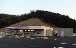 ローソン夢前スマートインター前店まで520m