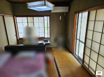 8帖和室と隣接する6帖和室。