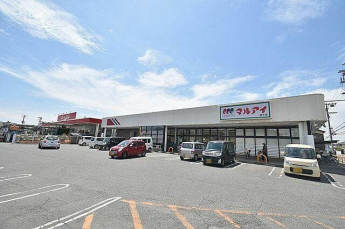 マルアイ網干店まで590m