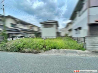 本竜野駅まで徒歩5分、買い物・金融施設まで徒歩6～8分、生活