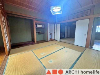 1F8帖の和室。縁側もあります！