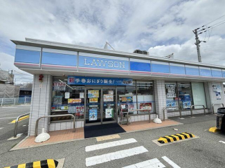 ローソン姫路花田小川店まで100m