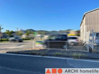 山陽電鉄網干線「広畑」駅より徒歩8分の場所です。広二小エリア