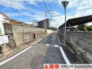 前面道路の幅員(北側)は、約3.3mです。※要セットバック(