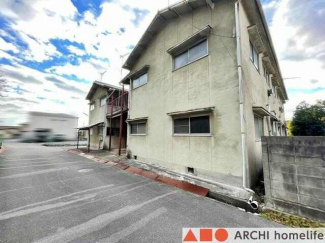 周辺は交通量が少なく、静かで安心できる住環境です！