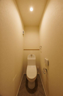 ホームライフの建売住宅は、2Fにもトイレがございます。