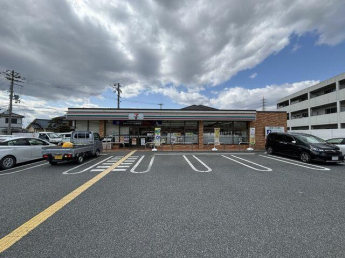 セブンイレブン姫路兼田店まで850m