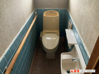 タンクにも手洗いがついていますが、別に手洗いを付けられていま